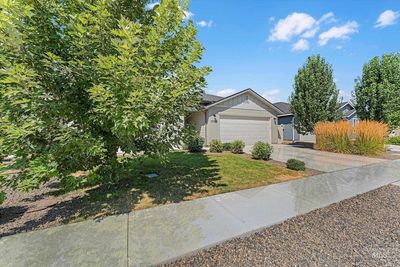 17757 N Pegram Way, House other with 3 bedrooms, 2 bathrooms and 2 parking in Nampa ID | Image 3