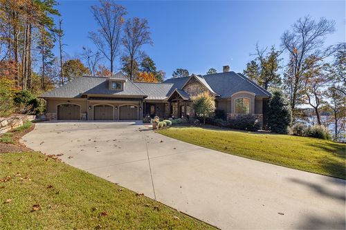 2052 Keowee School Road, Seneca, SC, 29672 | Card Image