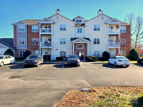 10526 Hill Point Ct, Charlotte, NC, 28262-2655 | Card Image