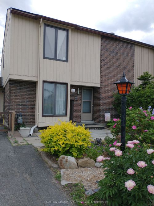68 Elvaston Ave, Nepean, ON, K2G3X9 | Card Image