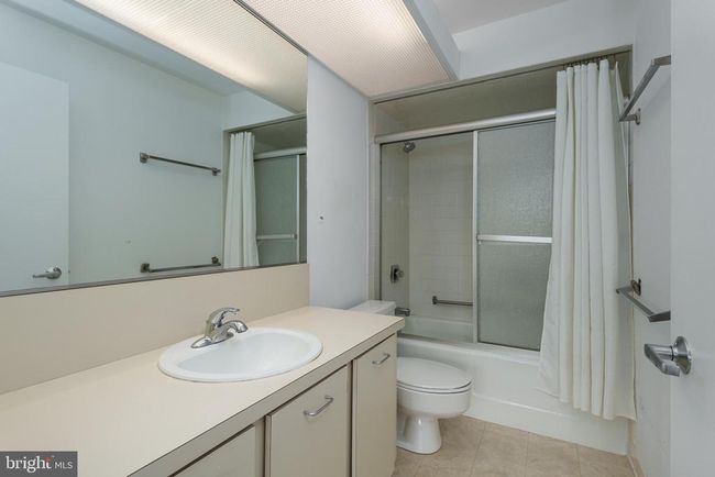 APT-2C - 1 Markham Rd, Condo with 2 bedrooms, 2 bathrooms and null parking in Princeton NJ | Image 16