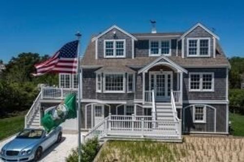 16 Little Beach Rd, Chatham, MA, 02633-2523 | Card Image