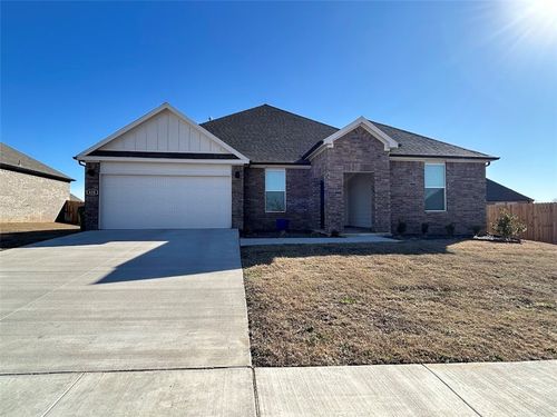 415 W Branta St, Farmington, AR, 72730-3182 | Card Image