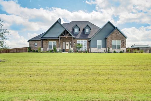 10630 Barleycorn Ln, Venus, TX, 76084-4022 | Card Image
