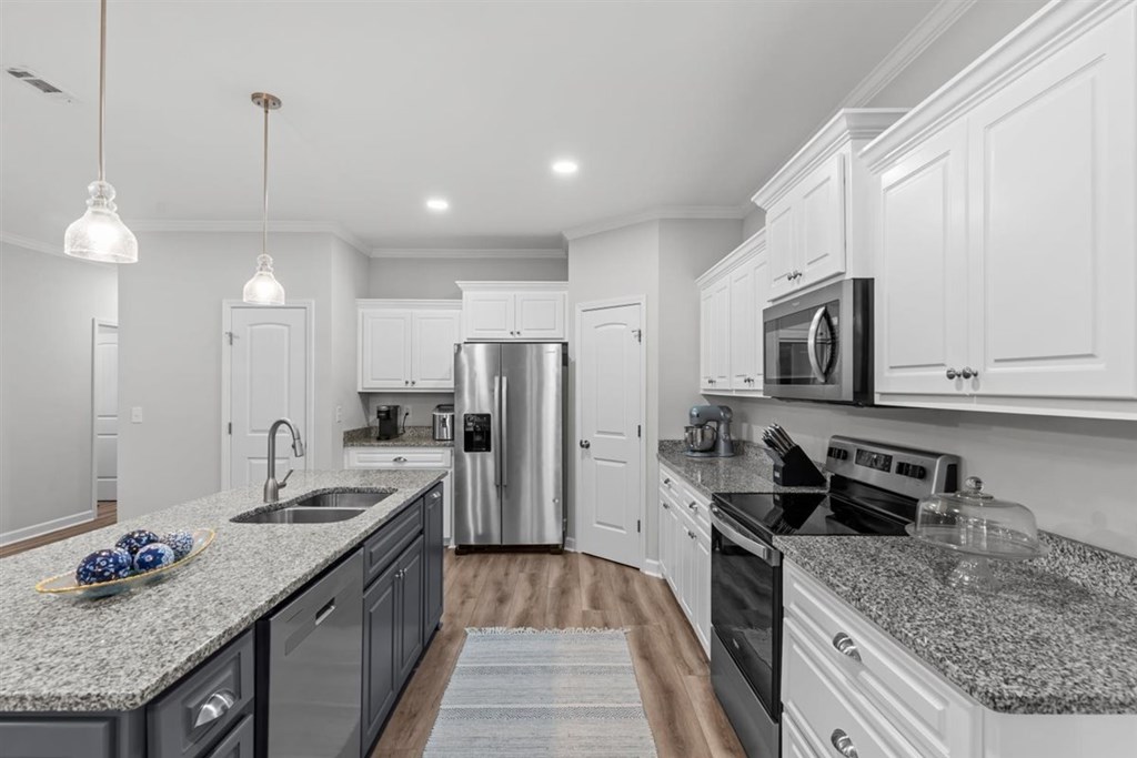Residential in Headland 5