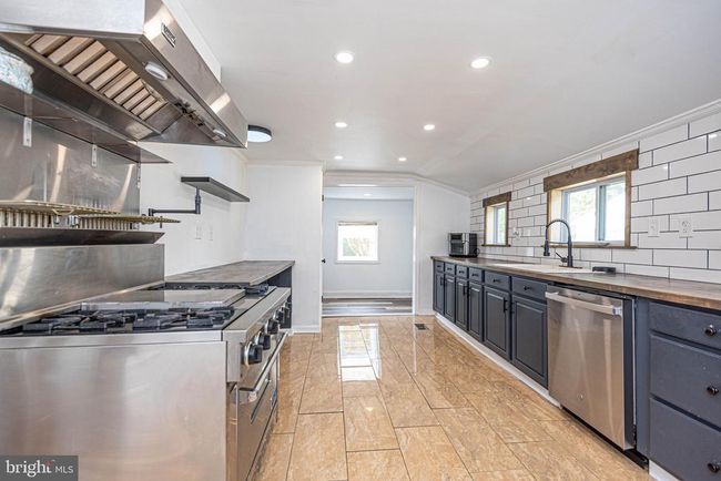 11 Vine St, House other with 4 bedrooms, 2 bathrooms and null parking in BERLIN MD | Image 49