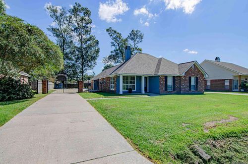 30960 Katie Dr, Denham Springs, LA, 70726 | Card Image