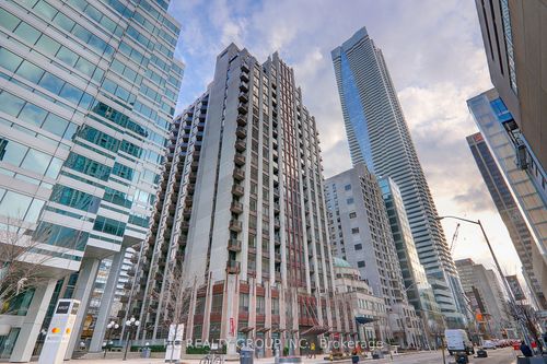 412-85 Bloor St E, Toronto, ON, M4W3Y1 | Card Image