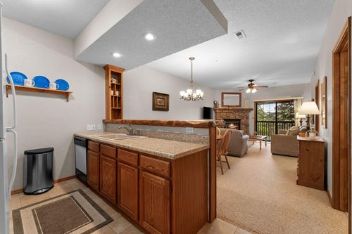 3-100 Village Trl, Branson, MO, 65616 | Card Image