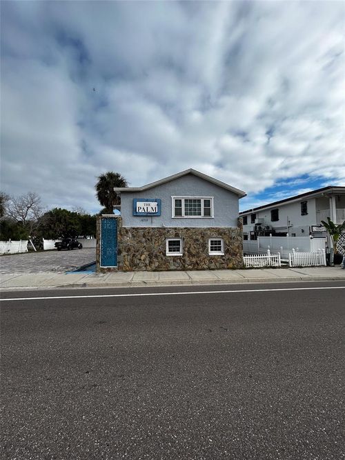 14715 Gulf Blvd, Madeira Beach, FL, 33708-2182 | Card Image