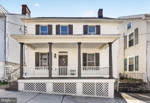 208 E Main St, MIDDLETOWN, MD, 21769-7929 | Card Image