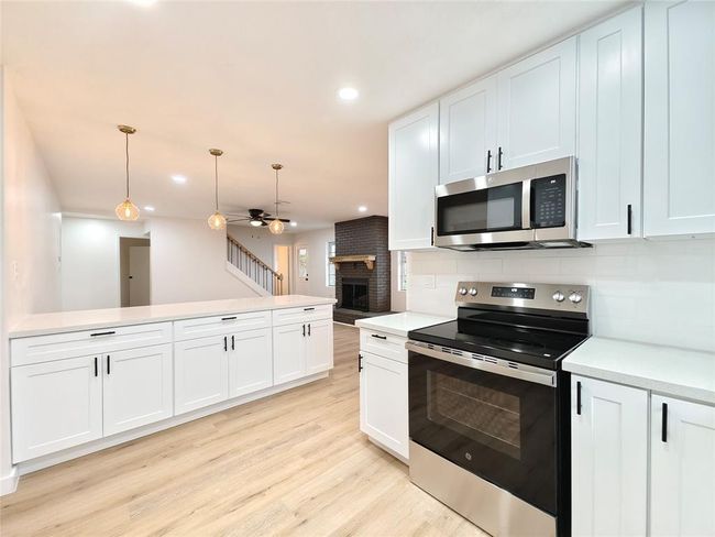 Kitchen | Image 12