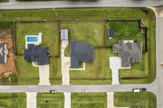 5769 S 256 Th East Ave, House other with 4 bedrooms, 3 bathrooms and null parking in Broken Arrow OK | Image 34