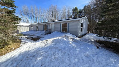7028 Traverse Rd, Thompsonville, MI, 49683-9004 | Card Image