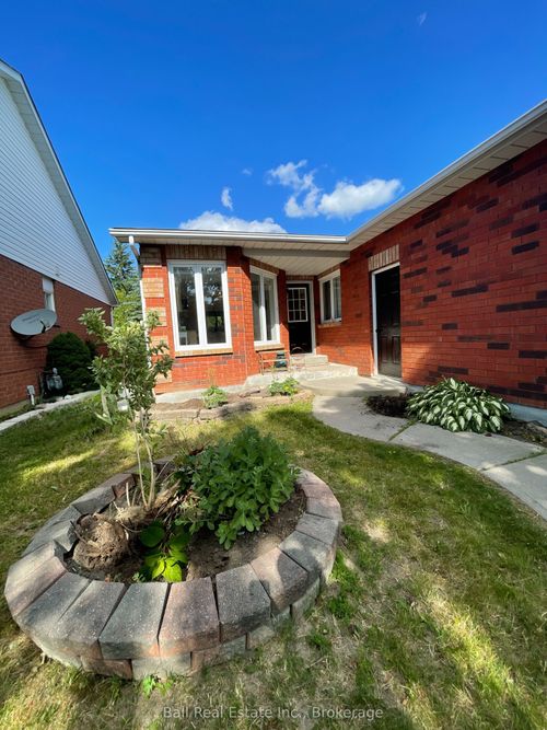 1398 Lillico Cres, Peterborough, ON, K9K2L1 | Card Image