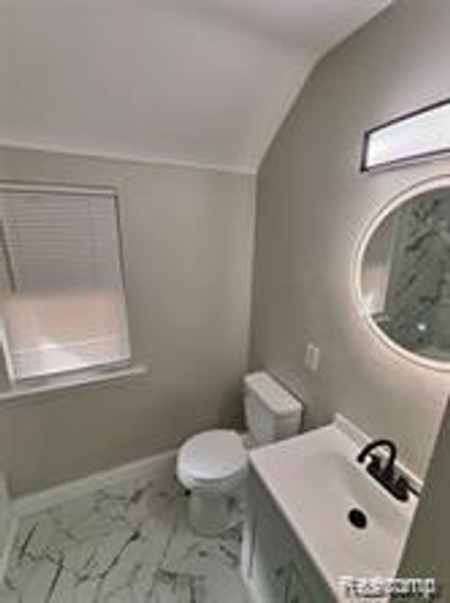 18411 Asbury Park, Detroit, MI, 48235-3006 | Card Image