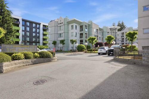 108-2575 Ware St, Abbotsford, BC, V2S3E2 | Card Image