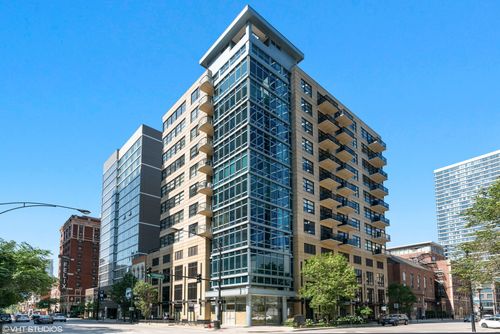 apt-905-101 W Superior St, CHICAGO, IL, 60654-7651 | Card Image