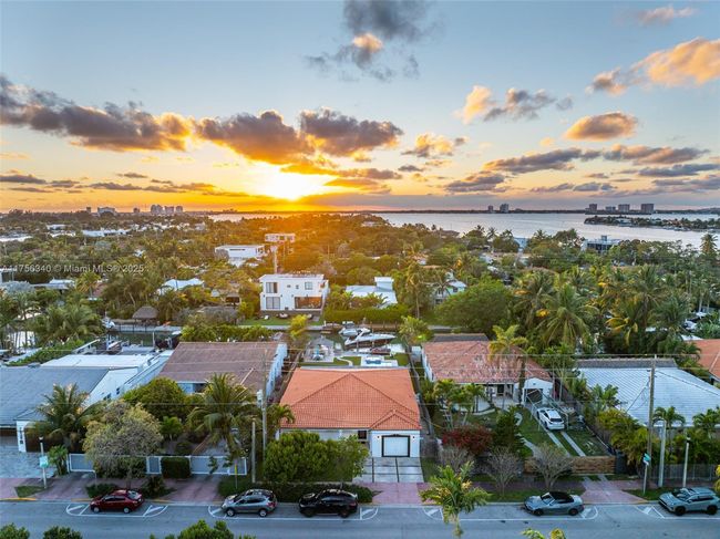 7940 Hawthorne Ave, House other with 4 bedrooms, 2 bathrooms and null parking in Miami Beach FL | Image 32
