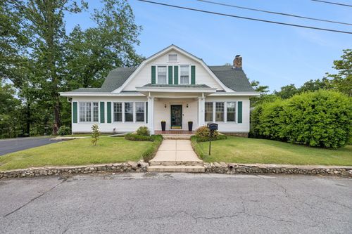 3310 Alta Vista Dr, Chattanooga, TN, 37411-4201 | Card Image