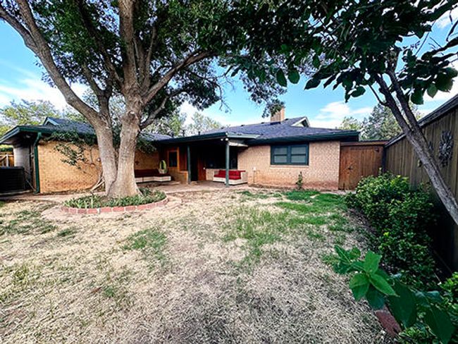 5712 70 Th Pl, House other with 3 bedrooms, 2 bathrooms and null parking in Lubbock TX | Image 39