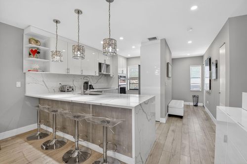 16-d-9299 Vista Del Lago, Boca Raton, FL, 33428-3126 | Card Image