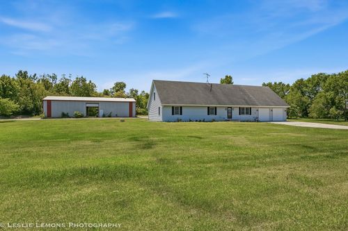 8705 E Pine Bluff Rd, Coal City, IL, 60416-9712 | Card Image