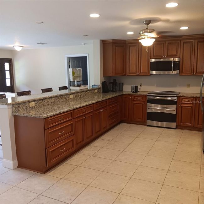 1804 E Wheeler Rd, House other with 4 bedrooms, 3 bathrooms and null parking in SEFFNER FL | Image 5