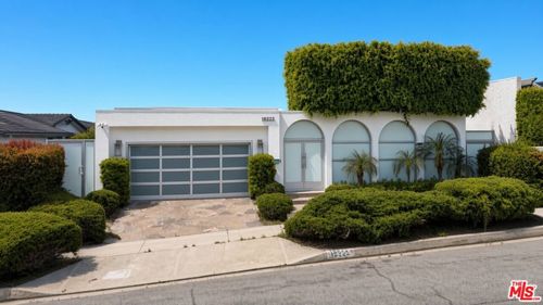 18222 Coastline Dr, Malibu, CA, 90265-5704 | Card Image