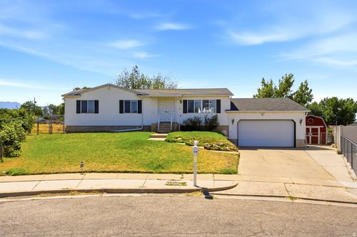 648 W 700 N, Clearfield, UT, 84015-3845 | Card Image
