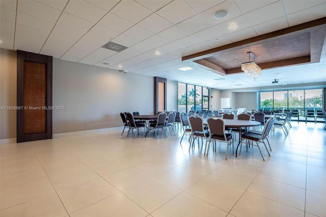 APT-1906 - 3675 N Country Club Dr, Condo with 2 bedrooms, 2 bathrooms and null parking in Aventura FL | Image 48
