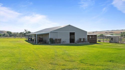 35803 Rayhill Rd, Benton City, WA, 99320-7671 | Card Image