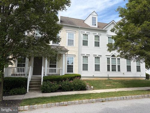 1108 Harding Cir, CHESTER SPRINGS, PA, 19425-3812 | Card Image