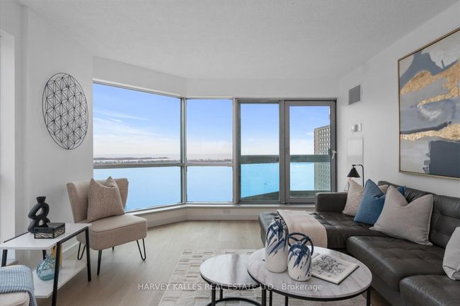 3211 - 10 Yonge St, Condo with 2 bedrooms, 2 bathrooms and null parking in Toronto ON | Image 20
