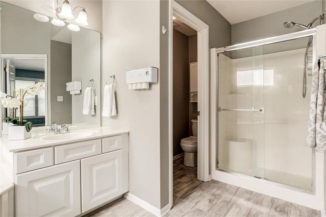 Primary bath | Image 17