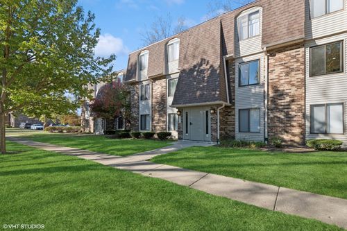 2a-224 W Court Of Shorewood, Vernon Hills, IL, 60061-2524 | Card Image