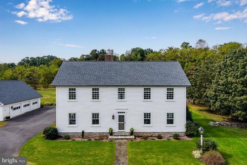 111 N Old Stonehouse Rd, Carlisle, PA, 17015-9771 | Card Image