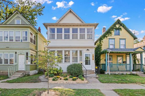 1916 10th Ave S, Minneapolis, MN, 55404-2007 | Card Image