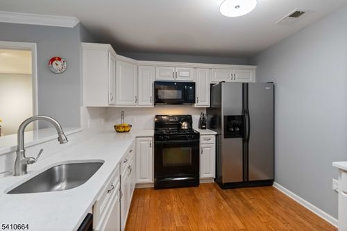 3104 Peer Pl, Denville, NJ, 07834-3715 | Card Image