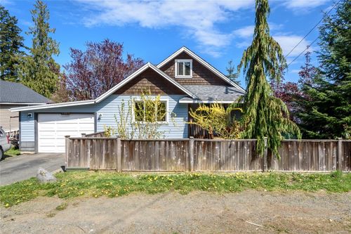 3352 Second St, Cumberland, BC, V0R1S0 | Card Image