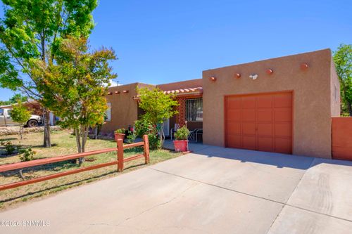 1212 Ash Ave, Las Cruces, NM, 88001-1952 | Card Image