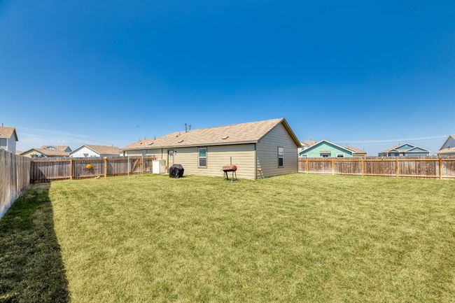 2404 Windrow Ln, House other with 3 bedrooms, 2 bathrooms and 2 parking in Lockhart TX | Image 17