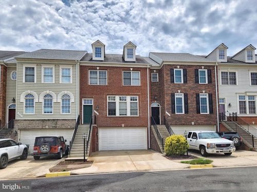 6939 Stanwick Sq, GAINESVILLE, VA, 20155-4424 | Card Image