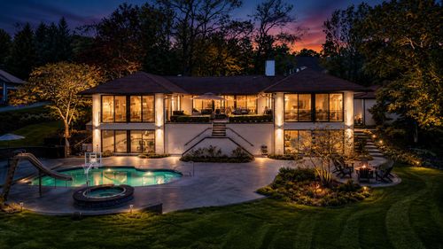 N1888 Loramoor Dr, Lake Geneva, WI, 53147-4307 | Card Image