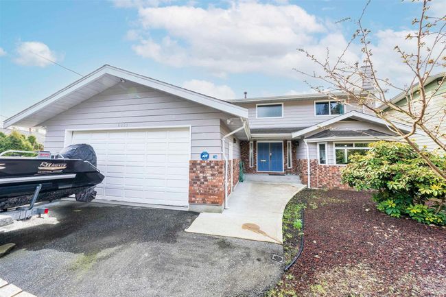 6060 Marine Drive, House other with 6 bedrooms, 3 bathrooms and 7 parking in Burnaby BC | Image 3