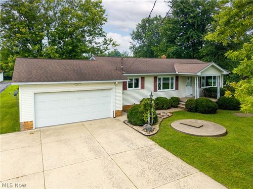 7454 Oberlin Road, Elyria, OH, 44035 | Card Image