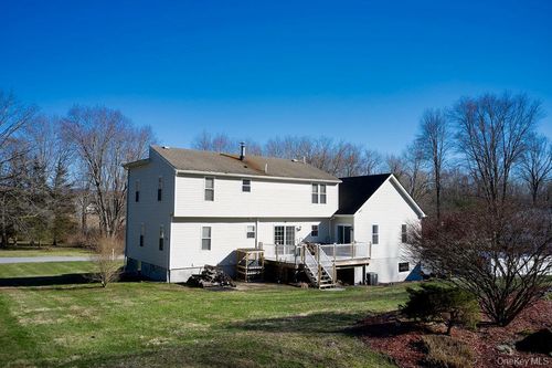 12 Jay Ln, East Fishkill, NY, 12533-5918 | Card Image