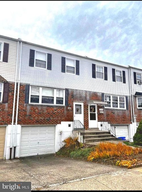 3230 Comly Rd, PHILADELPHIA, PA, 19154-3324 | Card Image