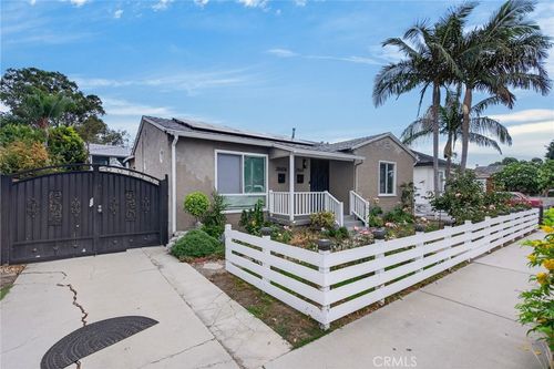2860 Pacific Ave, Long Beach, CA, 90806-1449 | Card Image