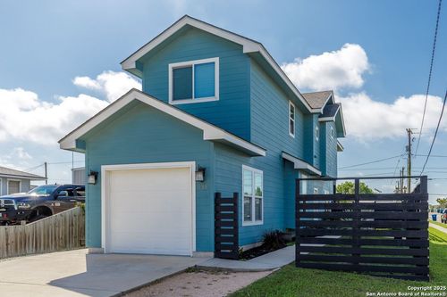 135 10th St, Port Aransas, TX, 78373 | Card Image